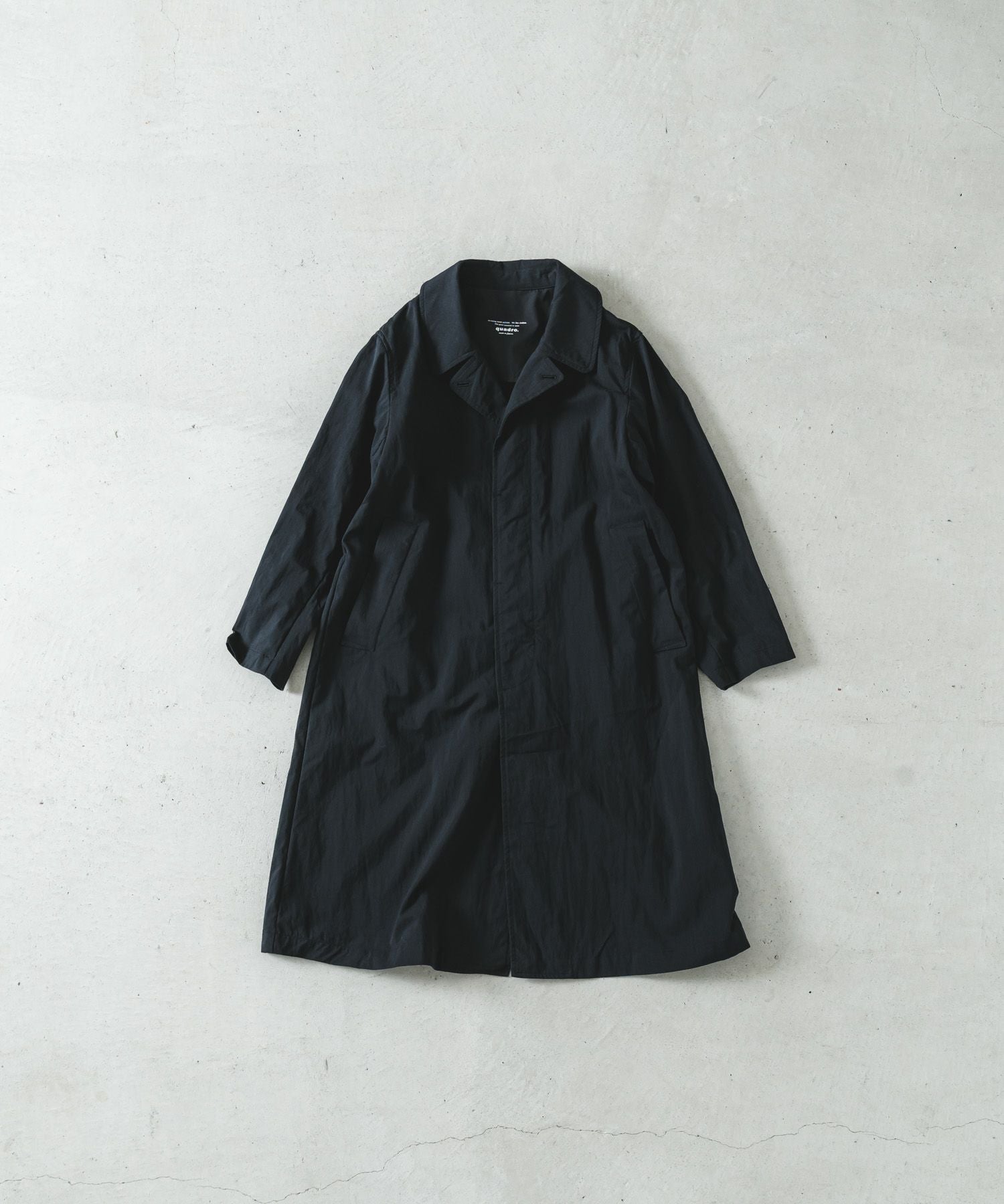 45rpm ステンカラー ショップコート ロゴ刺繍 リネンの様なコットン生地 MR.OLIVE（ミスターオリーブ）の「TOUGH & THIN MATERIAL / ワーカーズ