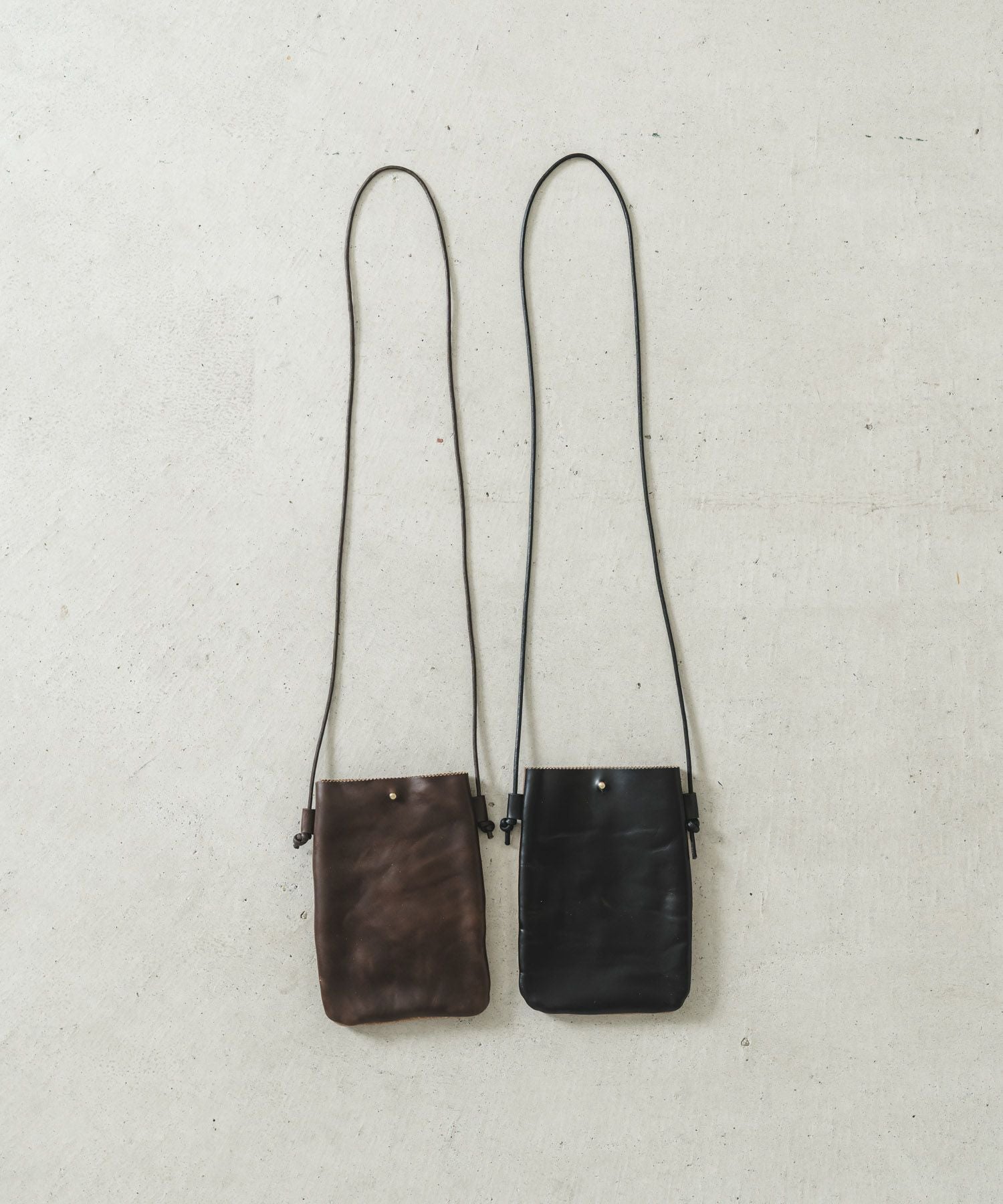HORWEEN CHROMEXCEL LEATHER /TINY SACOCHE【WEB限定】 | quadro