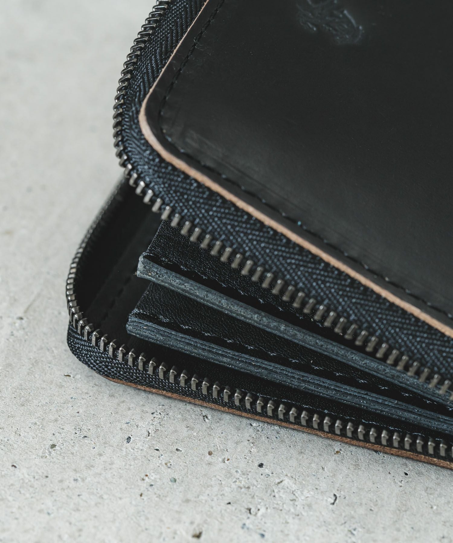 HORWEEN CHROMEXCEL LEATHER / COMPACT ZIP【WEB限定】 | quadro