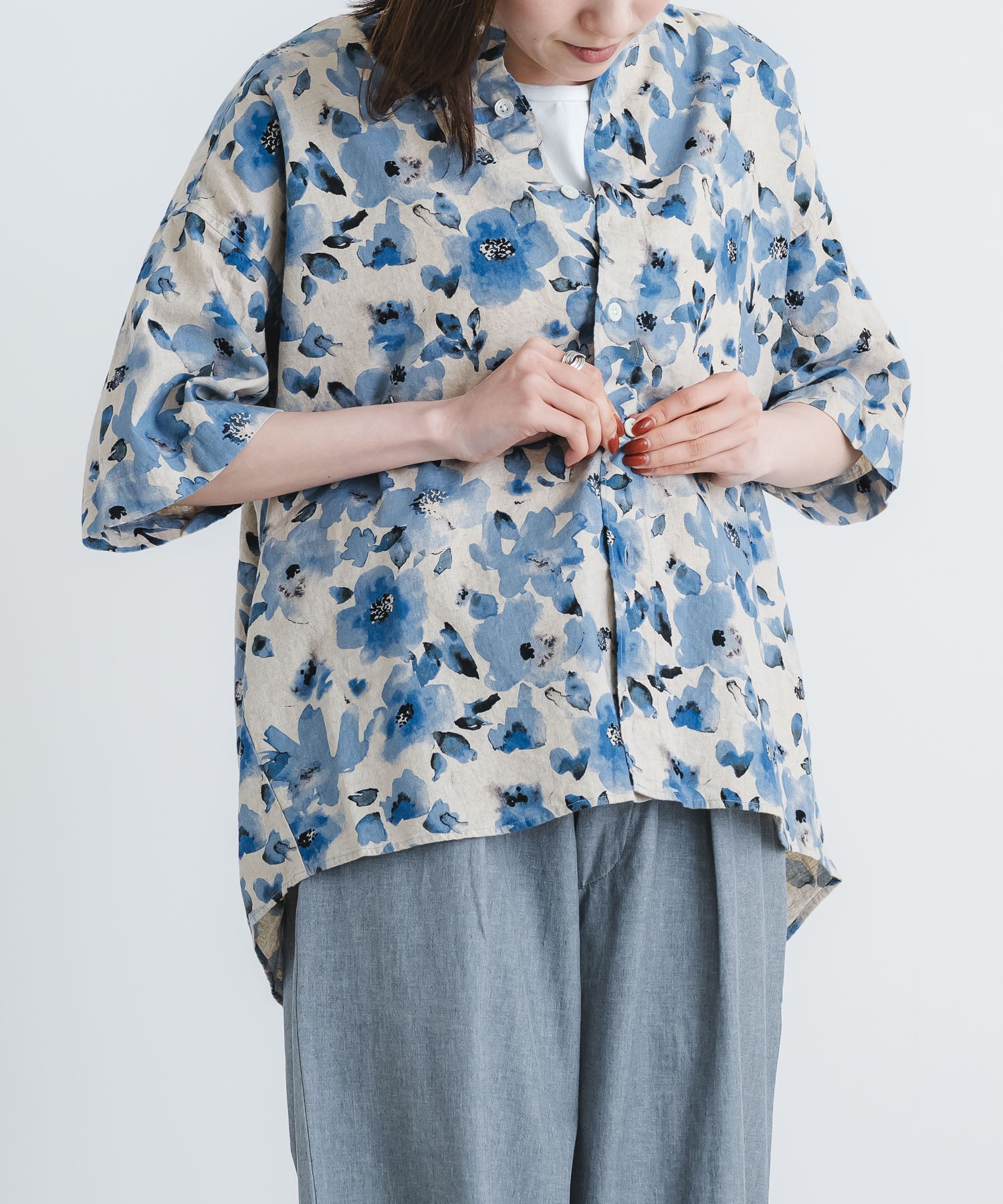 綿麻シーチング花柄pt5分袖スタンドカラーワイドシャツ【WOMEN