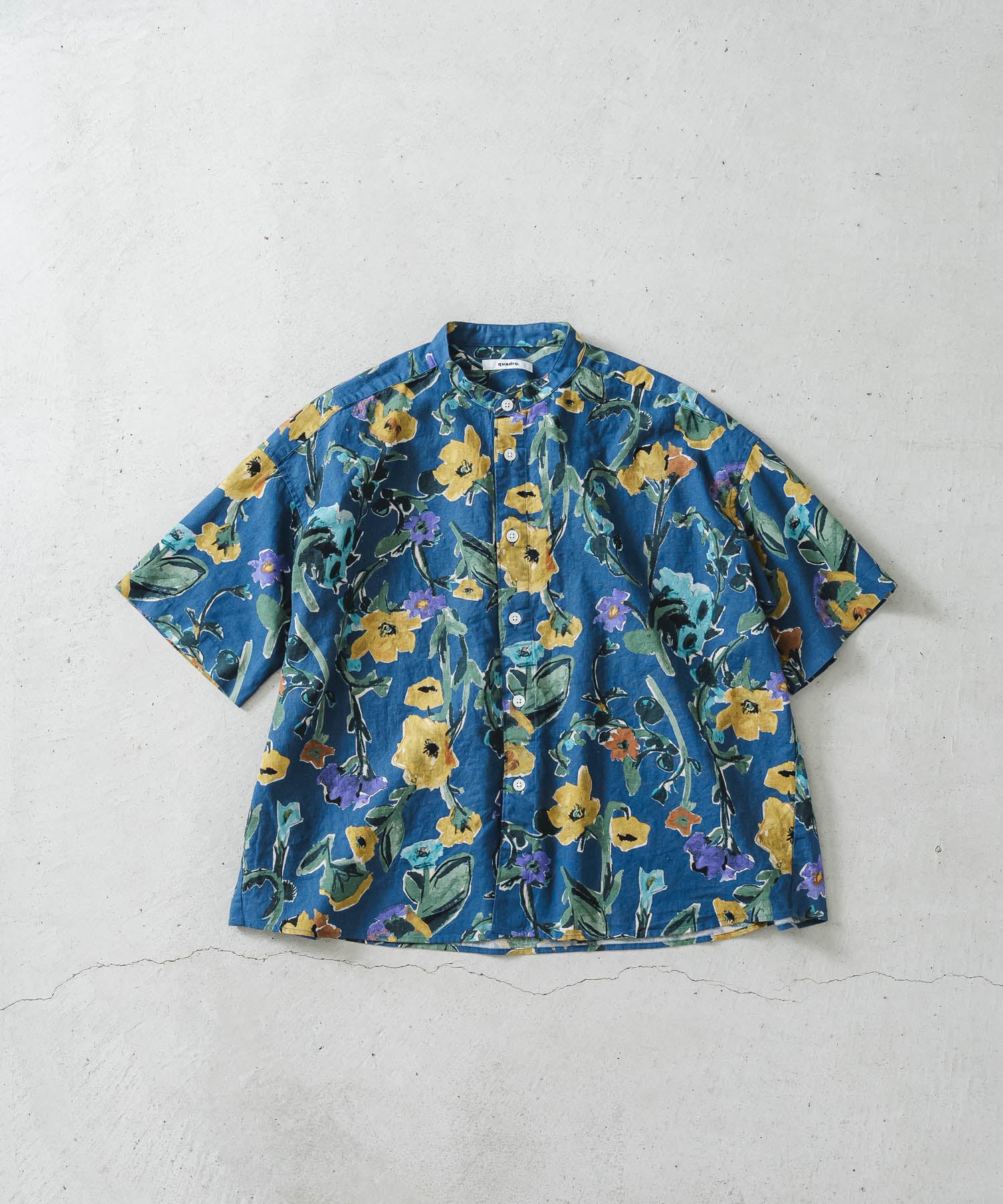 綿麻シーチング花柄pt5分袖スタンドカラーワイドシャツ | quadro