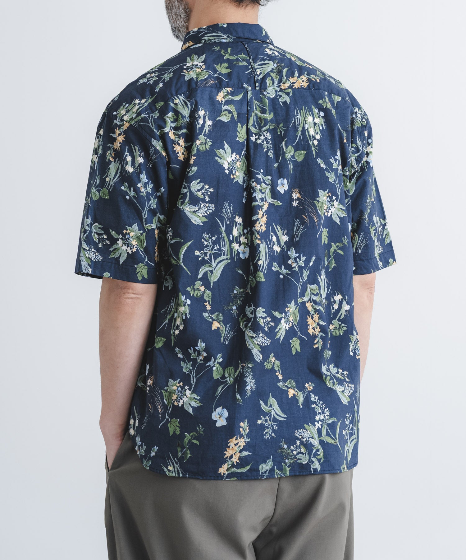 ローン花柄pt BD半袖シャツ【MEN】 | quadro (クオドロ) 公式サイト