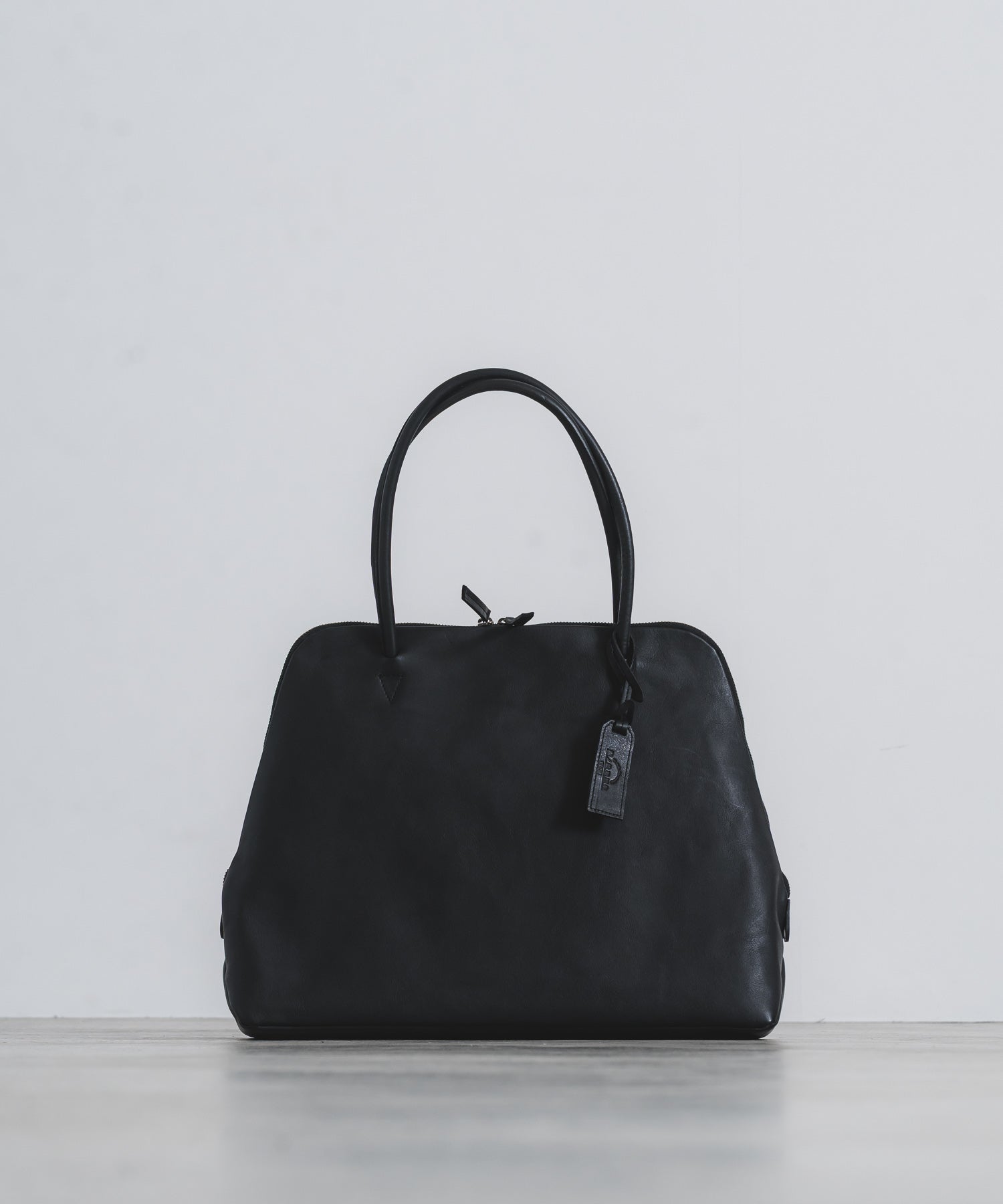 high grade leather boston bag | quadro (クオドロ) 公式サイト