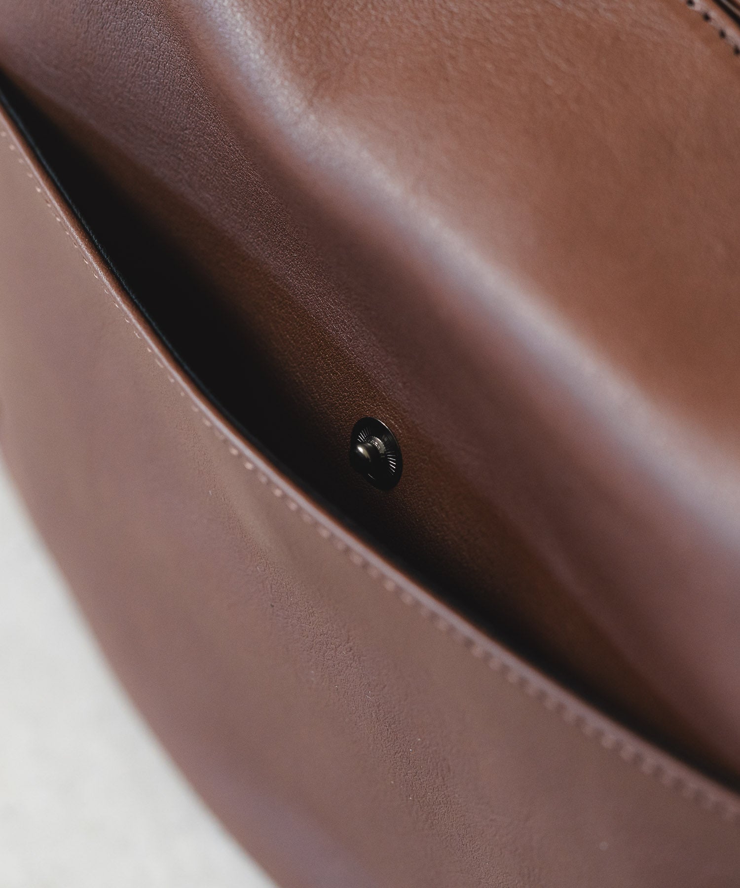 high grade leather mini shoulder bag | quadro (クオドロ) 公式