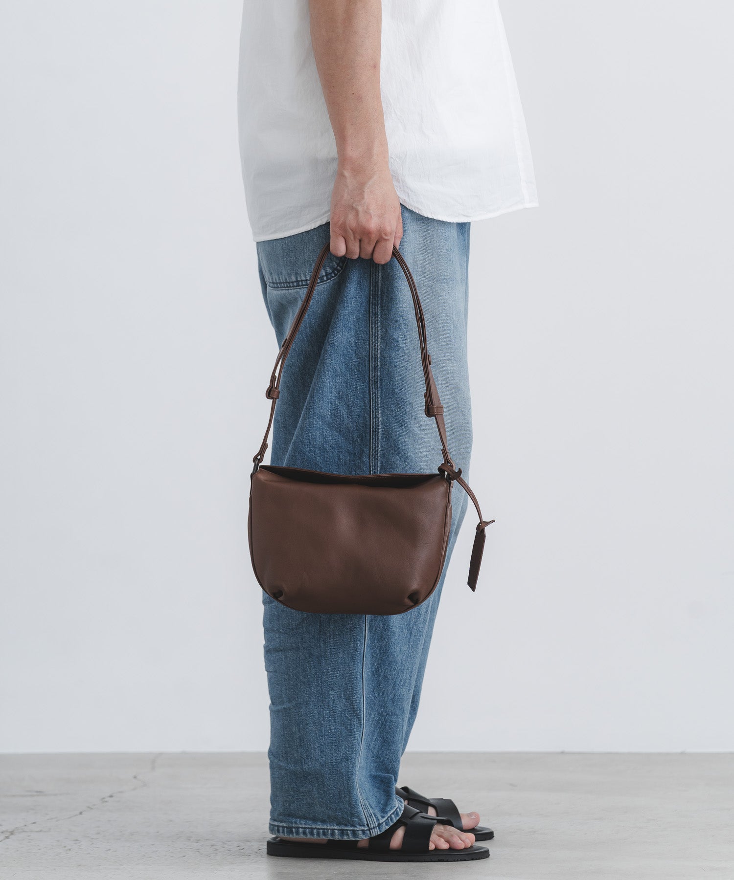 high grade leather mini shoulder bag | quadro (クオドロ) 公式